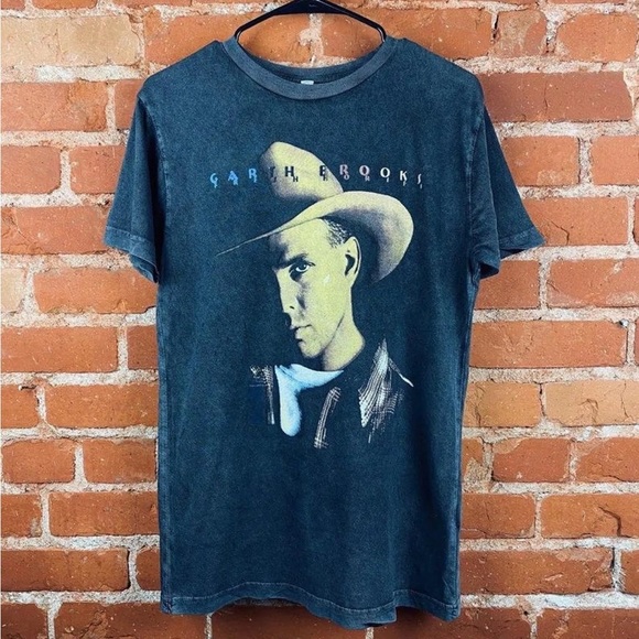 Vintage Garth Brooks Shirt - Picture 1 of 1
